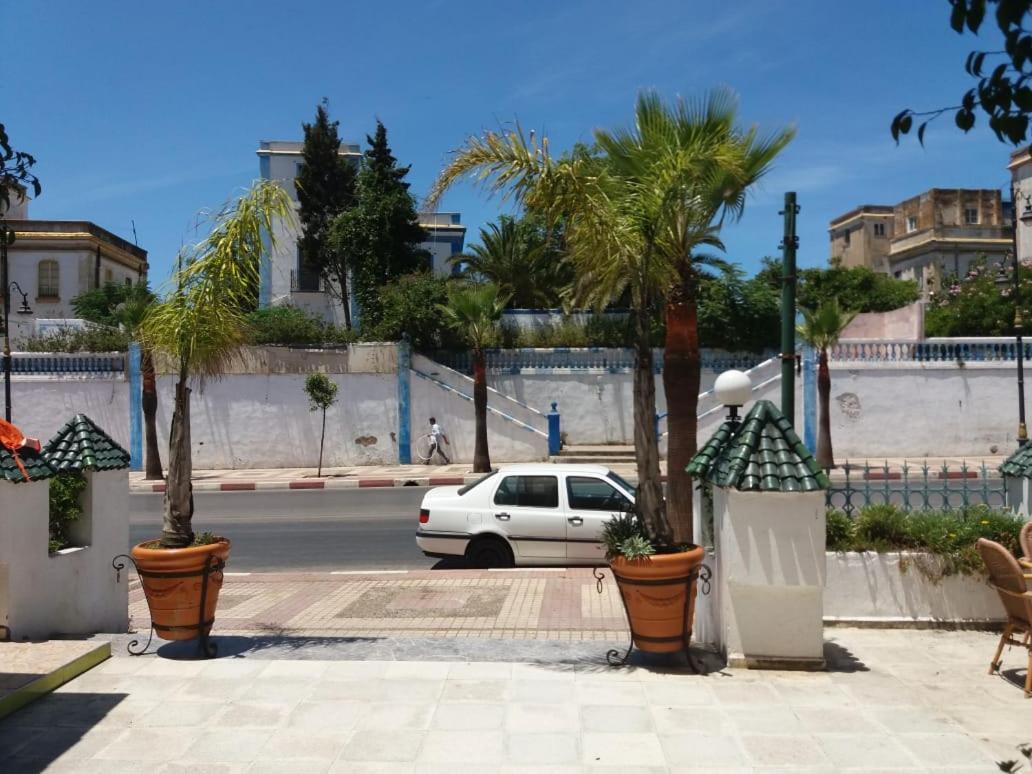 Hotel Choumis Haj Messaoud Лараш Екстериор снимка